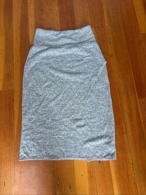 Aritzia Wilfred Free gray skirt XS